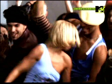 its_raining_mem_clipe_(184).jpg its_raining_mem_clipe_(184).jpg