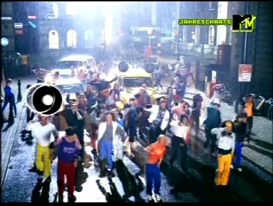 its_raining_mem_clipe_(205).jpg its_raining_mem_clipe_(205).jpg