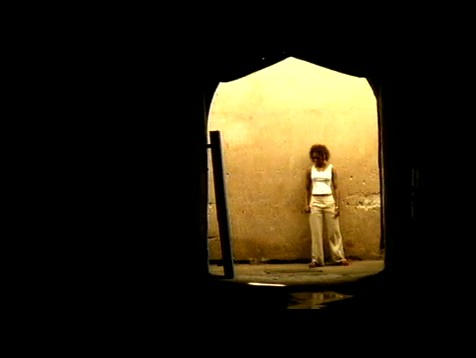 lullaby_clipe_(13).jpg lullaby_clipe_(13).jpg