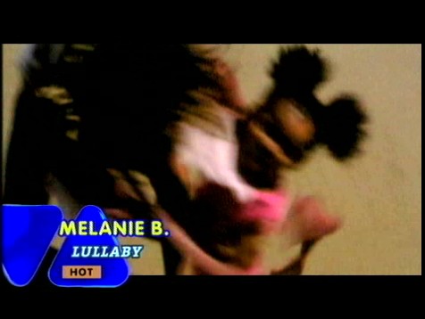 lullaby_clipe_(4).jpg