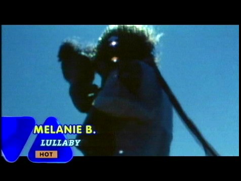 lullaby_clipe_(6).jpg