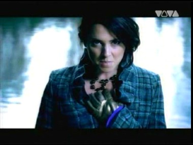 better_alone_v2_clipe_(50).jpg better_alone_v2_clipe_(50).jpg