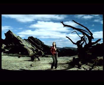 Here_It_Comes_Again_clipe_0049.jpg Here_It_Comes_Again_clipe_0049.jpg