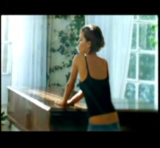 A_Mind_Of_Its_Own_clipe_(128).jpg A_Mind_Of_Its_Own_clipe_(128).jpg