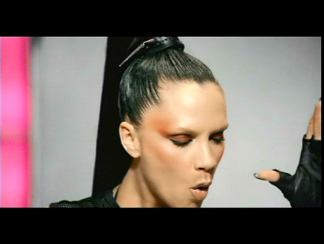 not_such_an_innocent_girl_clipe_(35).jpg not_such_an_innocent_girl_clipe_(35).jpg