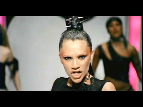 not_such_an_innocent_girl_clipe_(68).jpg not_such_an_innocent_girl_clipe_(68).jpg