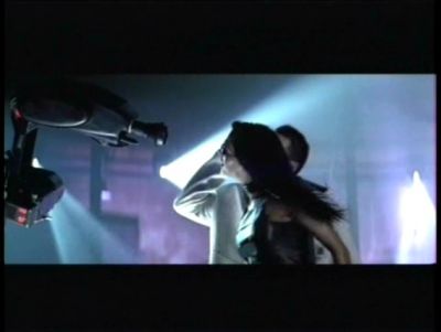 Click to view full size image
==============
out_of_your_mind_clipe_(103).jpg out_of_your_mind_clipe_(103).jpg