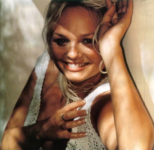 Click to view full size image
==============
cafe9il9.jpg cafe9il9.jpg