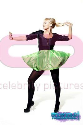 Click to view full size image
==============
SGFB_Celebs_On_Sunday_outtakes00007.jpg SGFB_Celebs_On_Sunday_outtakes00007.jpg