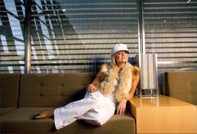 Click to view full size image
==============
emma0db7.jpg emma0db7.jpg