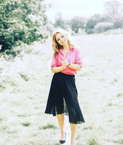 Click to view full size image
==============
SGFB_redonline02.jpg SGFB_redonline02.jpg