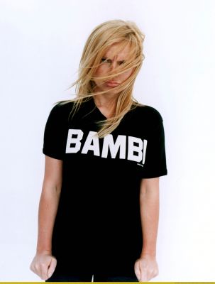 Click to view full size image
==============
GeriHalliwellPs012_(2).jpg GeriHalliwellPs012_(2).jpg