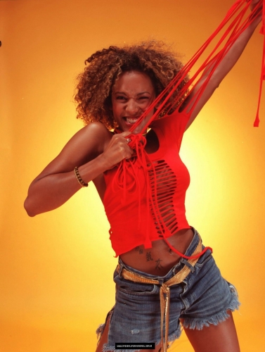 Click to view full size image
==============
Time_Out_Mag_2000_28329.jpg Time_Out_Mag_2000_28329.jpg