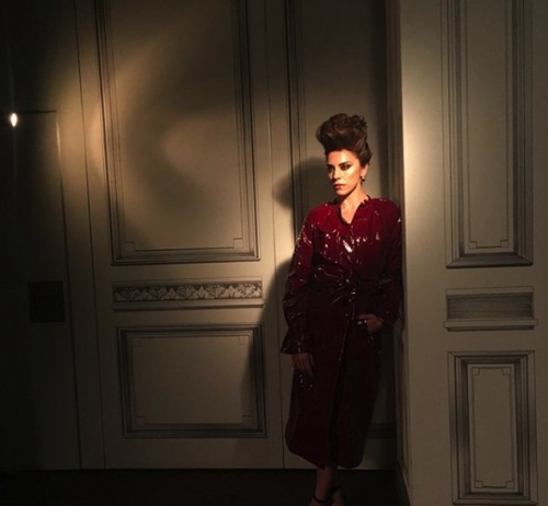 Click to view full size image
==============
HonbuXkWs_4.jpg HonbuXkWs_4.jpg