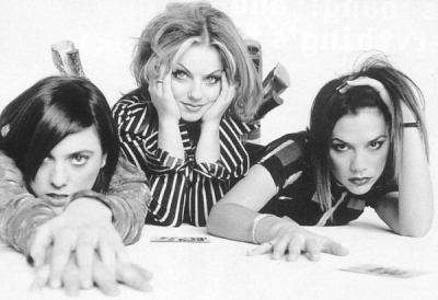 Click to view full size image
==============
elle17mg.jpg elle17mg.jpg