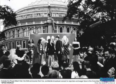 Click to view full size image
==============
spiceworld12.jpg spiceworld12.jpg