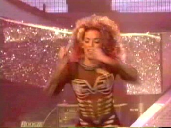 Istanbul_02_If_U_Cant_Dance_(168).jpg Istanbul_02_If_U_Cant_Dance_(168).jpg