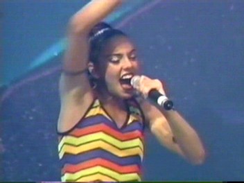 Istanbul_04_Something_Kinda_Funny_(134).jpg Istanbul_04_Something_Kinda_Funny_(134).jpg