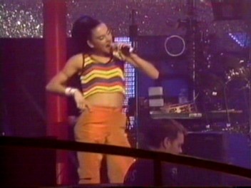 Istanbul_05_Saturday_Night_Divas_(108).jpg Istanbul_05_Saturday_Night_Divas_(108).jpg