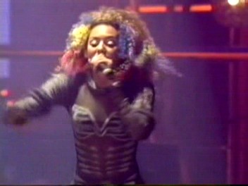 Istanbul_05_Saturday_Night_Divas_(68).jpg Istanbul_05_Saturday_Night_Divas_(68).jpg