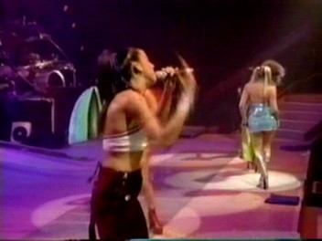 Istanbul_13_Love_Thing_(122).jpg Istanbul_13_Love_Thing_(122).jpg