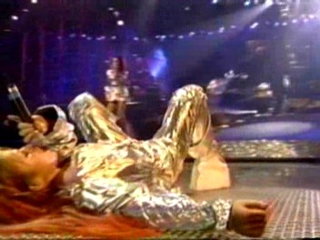 Istanbul_15_Move_Over_(131).jpg Istanbul_15_Move_Over_(131).jpg