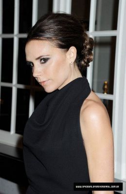 Click to view full size image
==============
SGFB_British_Fashion_Awards00014.jpg SGFB_British_Fashion_Awards00014.jpg