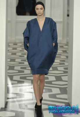 Click to view full size image
==============
SGFB_NYFW0028.jpg SGFB_NYFW0028.jpg