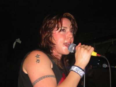 Click to view full size image
==============
barfly_glasgow_013.jpg barfly_glasgow_013.jpg