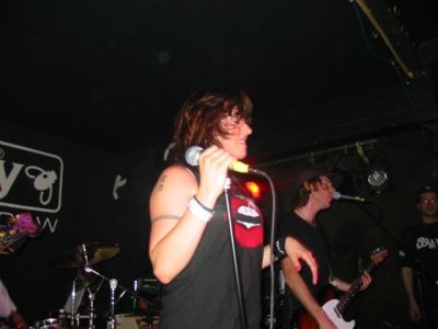 Click to view full size image
==============
barfly_glasgow_016.jpg barfly_glasgow_016.jpg