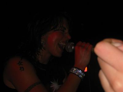 Click to view full size image
==============
barfly_glasgow_031.jpg barfly_glasgow_031.jpg