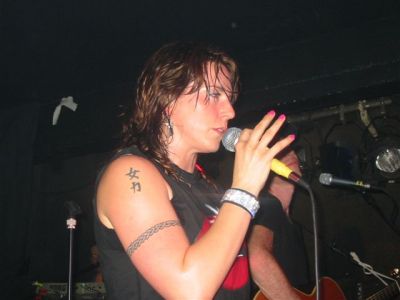 Click to view full size image
==============
barfly_glasgow_047.jpg barfly_glasgow_047.jpg