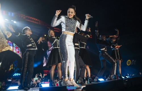 Click to view full size image
==============
SGFB_wembley200030.jpg SGFB_wembley200030.jpg