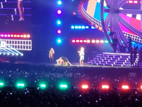 Click to view full size image
==============
SGFB_wembley00054.jpg SGFB_wembley00054.jpg