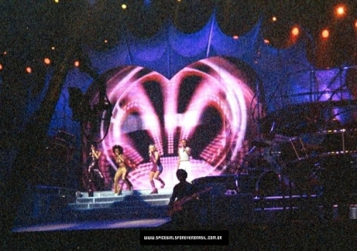 Click to view full size image
==============
SGFB_Oslo00021.jpg SGFB_Oslo00021.jpg