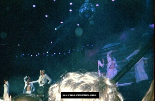 Click to view full size image
==============
SGFB_Oslo00025.jpg SGFB_Oslo00025.jpg