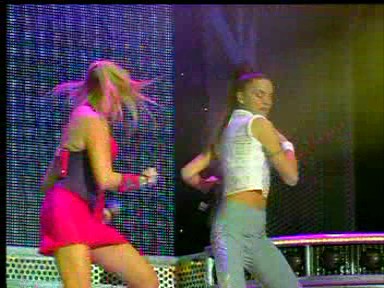 Wembley_02_If_U_Cant_Dance_(36).jpg