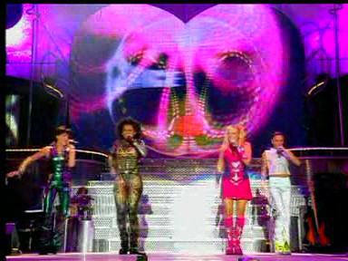 Wembley_02_If_U_Cant_Dance_(84).jpg Wembley_02_If_U_Cant_Dance_(84).jpg