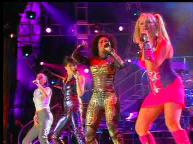 Wembley_03_Who_Do_You_Think_You_Are_(130).jpg Wembley_03_Who_Do_You_Think_You_Are_(130).jpg