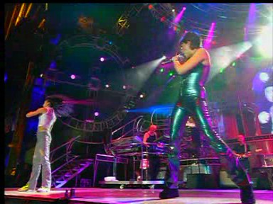 Wembley_03_Who_Do_You_Think_You_Are_(169).jpg Wembley_03_Who_Do_You_Think_You_Are_(169).jpg