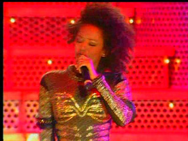 Wembley_03_Who_Do_You_Think_You_Are_(215).jpg Wembley_03_Who_Do_You_Think_You_Are_(215).jpg