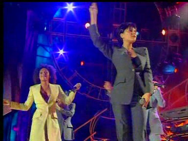 Wembley_04_Something_Kinda_Funny_(106).jpg Wembley_04_Something_Kinda_Funny_(106).jpg