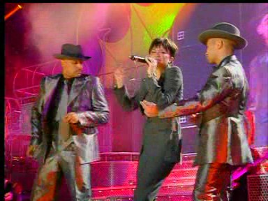 Wembley_04_Something_Kinda_Funny_(147).jpg Wembley_04_Something_Kinda_Funny_(147).jpg