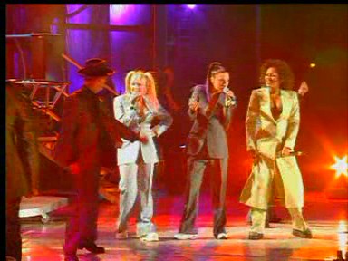 Wembley_04_Something_Kinda_Funny_(164).jpg Wembley_04_Something_Kinda_Funny_(164).jpg