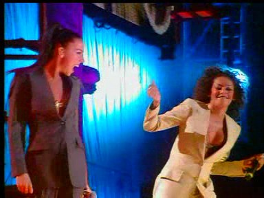 Wembley_04_Something_Kinda_Funny_(6).jpg Wembley_04_Something_Kinda_Funny_(6).jpg