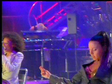 Wembley_06_Too_Much_(16).jpg Wembley_06_Too_Much_(16).jpg