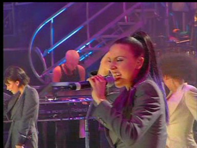 Wembley_06_Too_Much_(80).jpg Wembley_06_Too_Much_(80).jpg